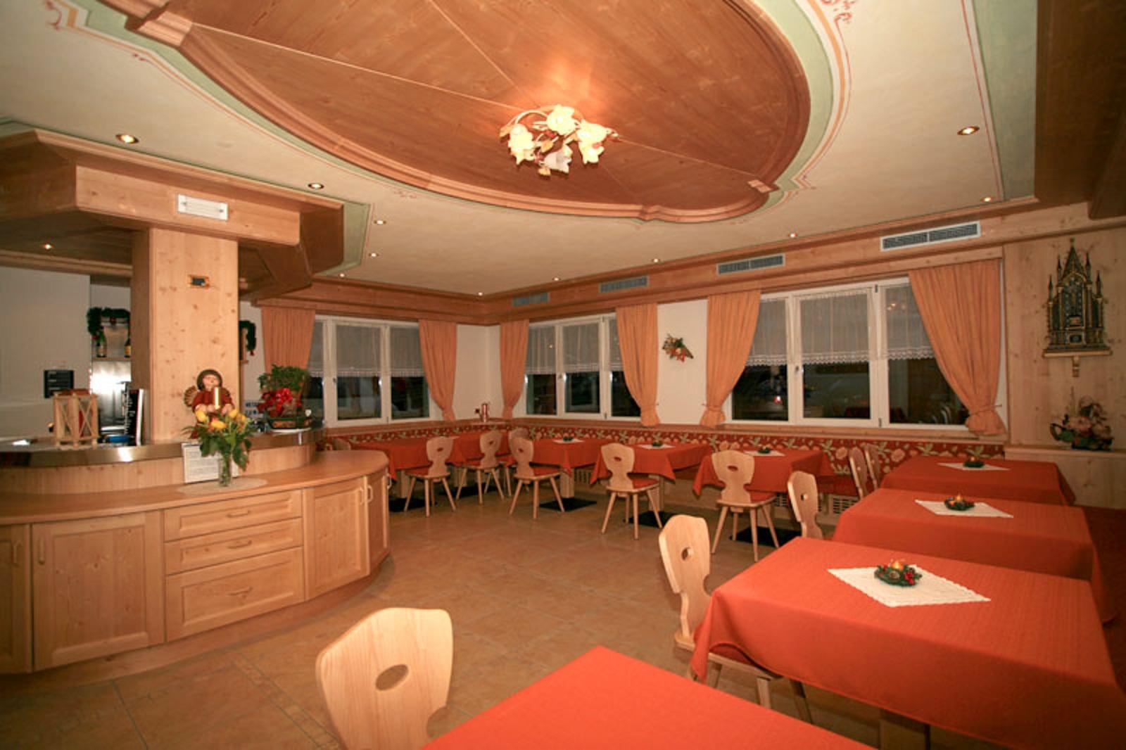 Hotel Garni Eden Canazei Exteriér fotografie