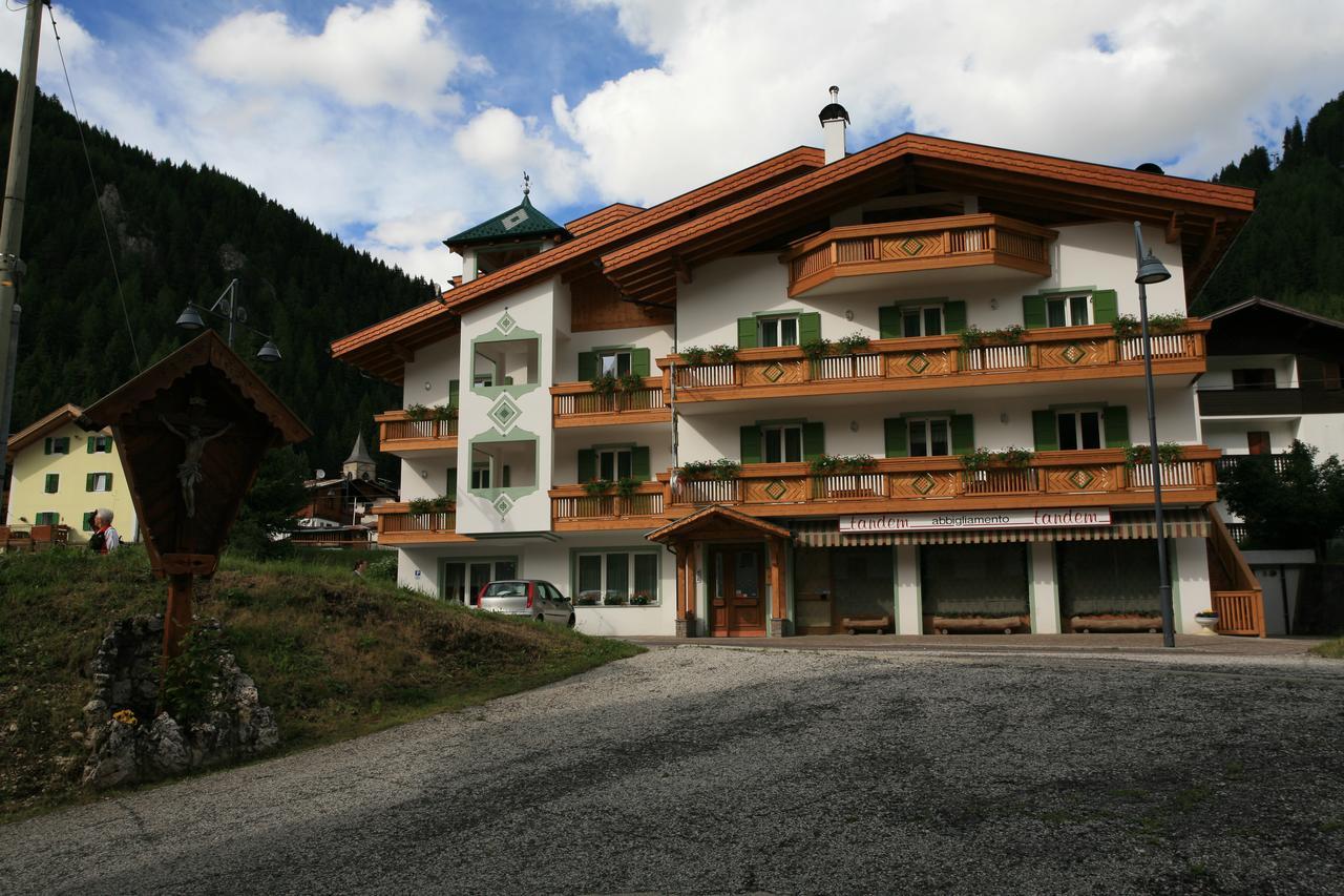 Hotel Garni Eden Canazei Exteriér fotografie