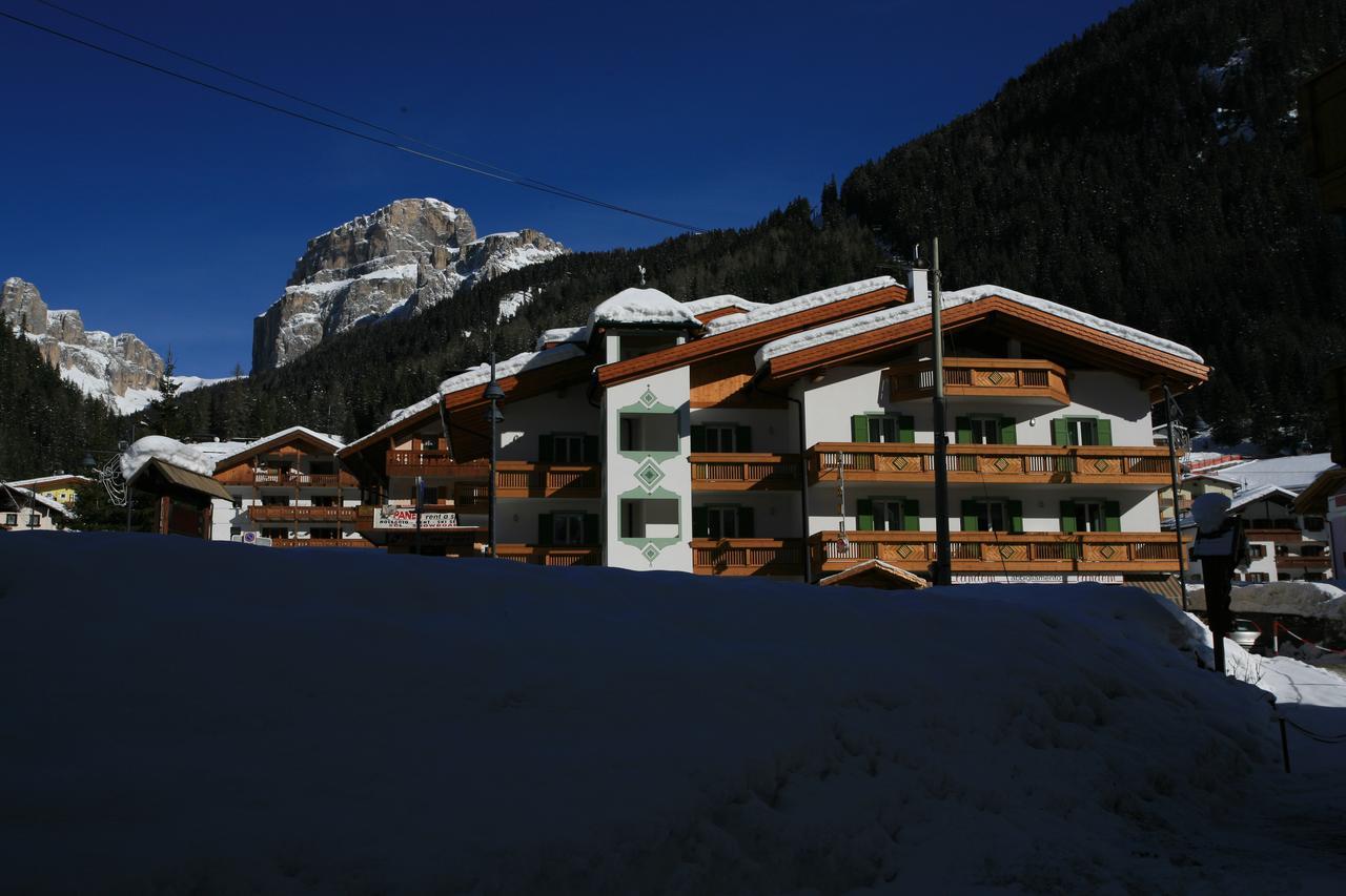 Hotel Garni Eden Canazei Exteriér fotografie